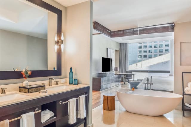 Executive Suite · photo 2
