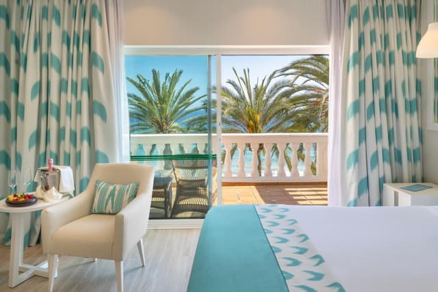Habitación Premium Doble o con dos camas con vista al mar · foto 8