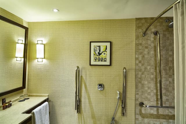 Classic King Room, Guest room, 1 King, Mountain view · photo 5