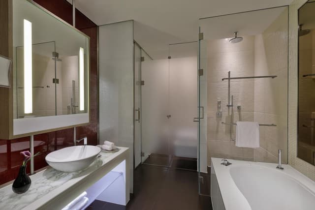 Superior, Guest room, 2 Twin/Single Bed(s), Balcony with Complimentary Yas Beach Access · foto 4