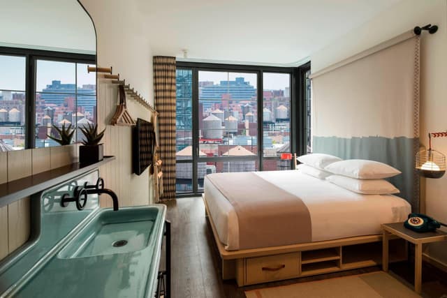King Room - Hearing Accessible · photo 1