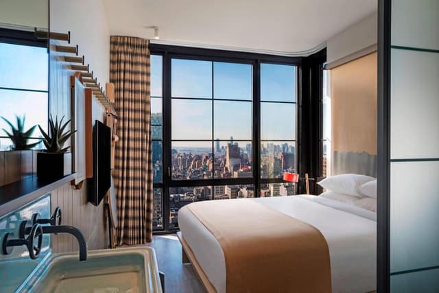 King Room with City View · photo 1