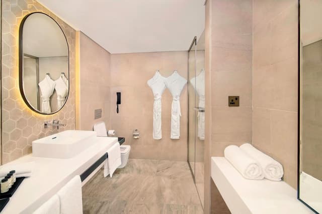 Habitación Clásica con Vista a la Ciudad, Habitación de Huéspedes, 1 Cama King · foto 3