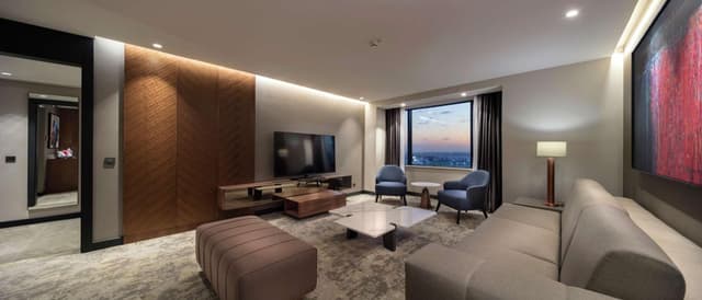 One-Bedroom King Suite · photo 2