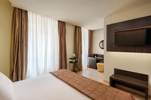 Deluxe Double or Twin Room · photo 4