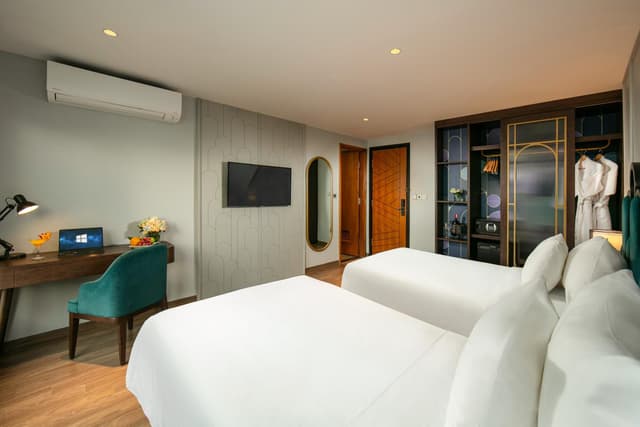 Premier Double City View · photo 1