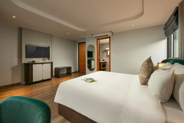 Premier Double City View · photo 6