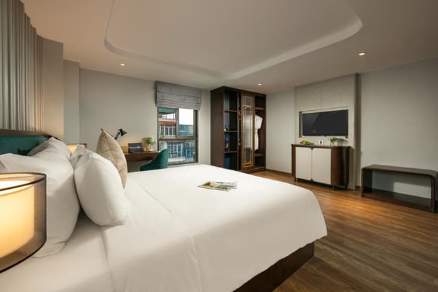 Premier Double City View · photo 7