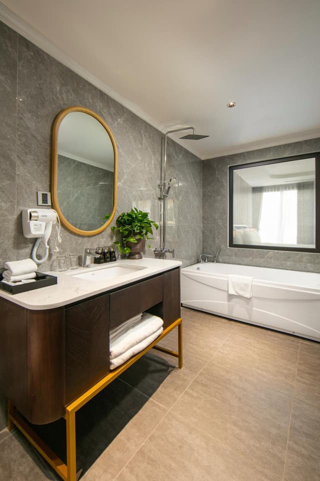 May De Ville Grand Suite Balcony · photo 7
