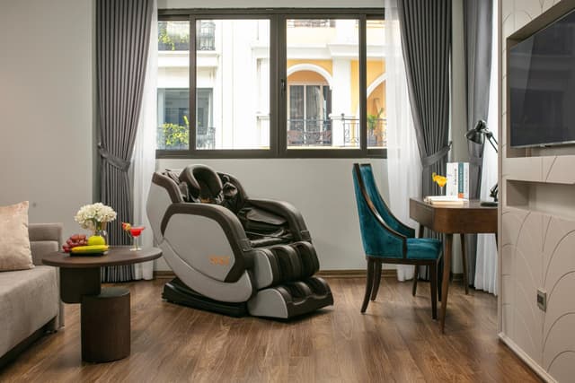May De Ville Grand Suite Balcony · photo 6