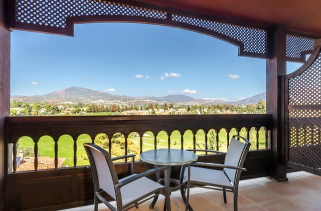 Superior Double or Twin room with Golf View · photo 2