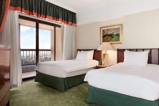 Twin Room with City View · photo 1