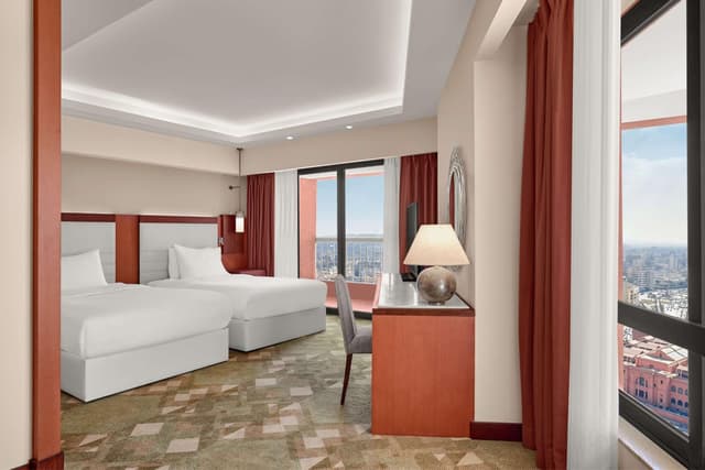 Twin Corner Room with City View · photo 1