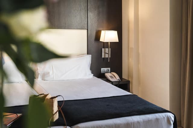Double or Twin Room · photo 4