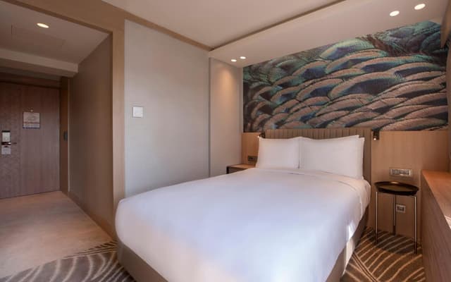 Queen Room · photo 3