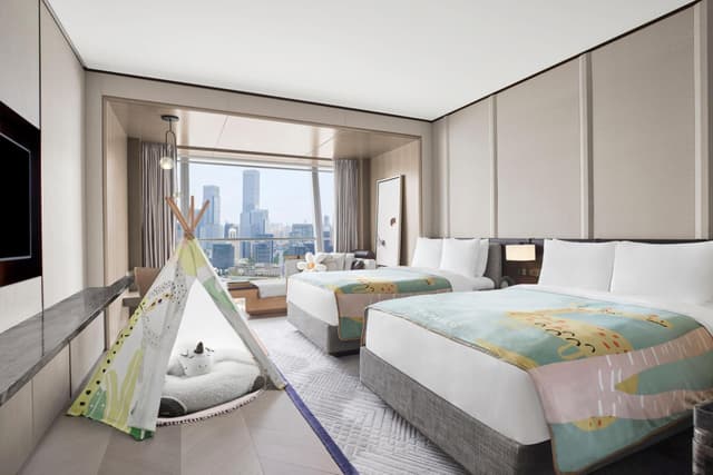 Family Room with Two Double Beds and River View · photo 2