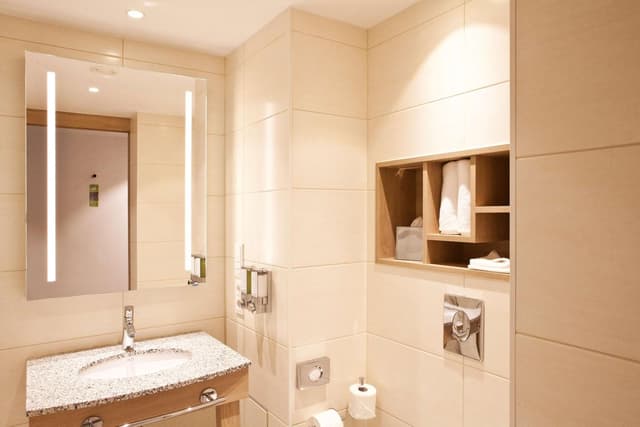 Queen Room · photo 3