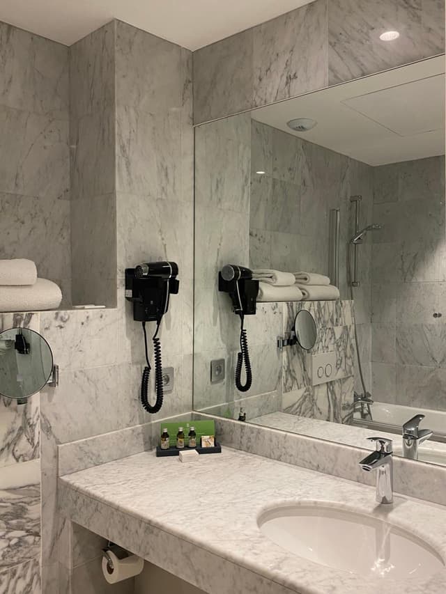 Habitación estándar con vista a la ciudad · foto 2
