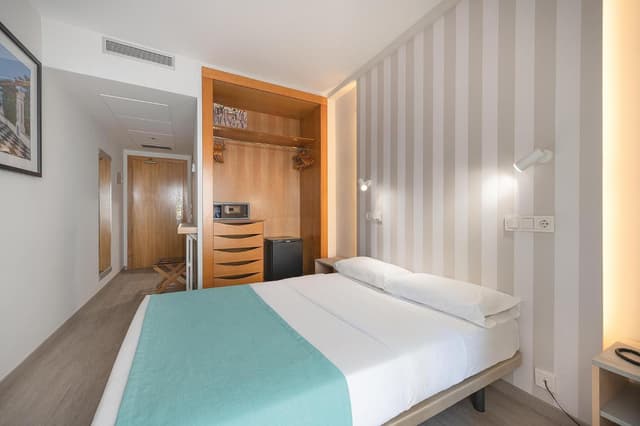 Double or Twin Room (2 Adults) · photo 4