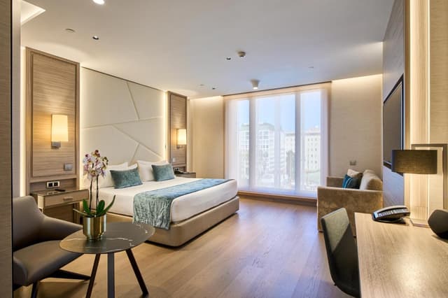 Deluxe Double or Twin Room · photo 1
