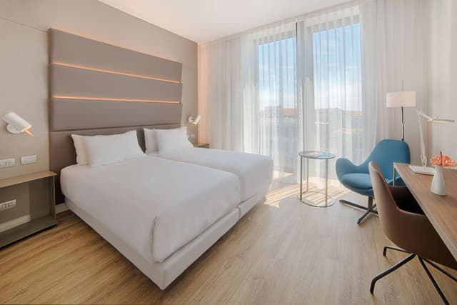 Habitación Doble o Twin Superior con Vista a la Ciudad · foto 3