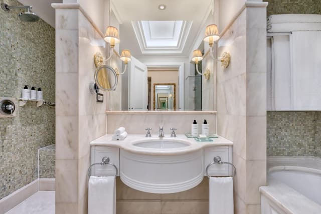 Classic, Guest room, 1 King, Courtyard view · foto 4