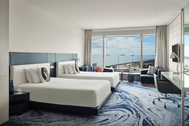 Cozy Twin Guest Room with Two Single Beds and Limitted View · photo 1