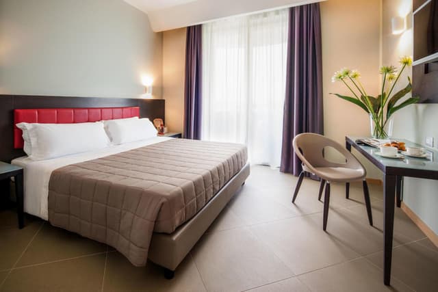 Double Room · photo 1