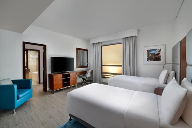 King Guest Room · photo 1