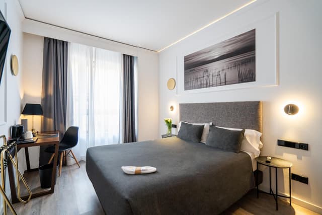Double or Twin Room · photo 1