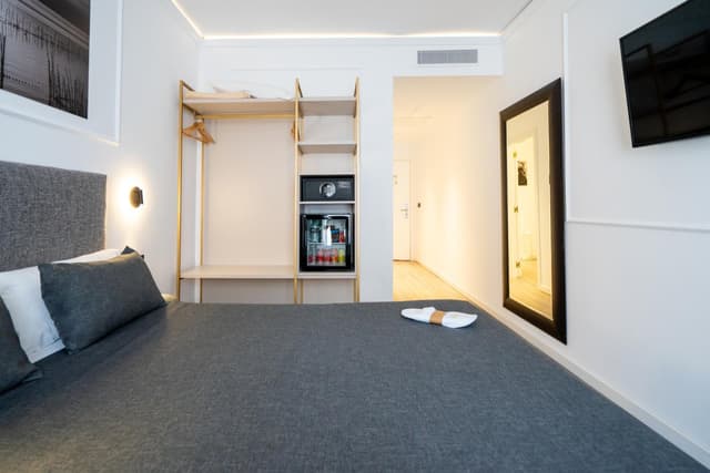 Double or Twin Room · photo 5