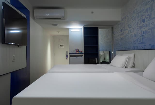 Superior Double Room with Two Double Beds · photo 7