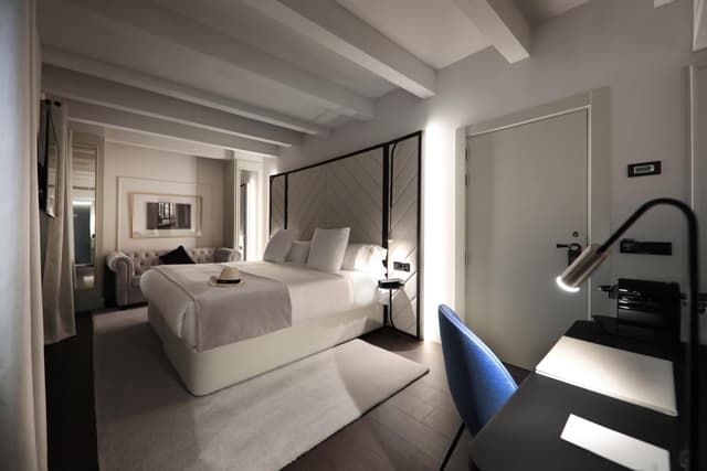 Singular Room · photo 4