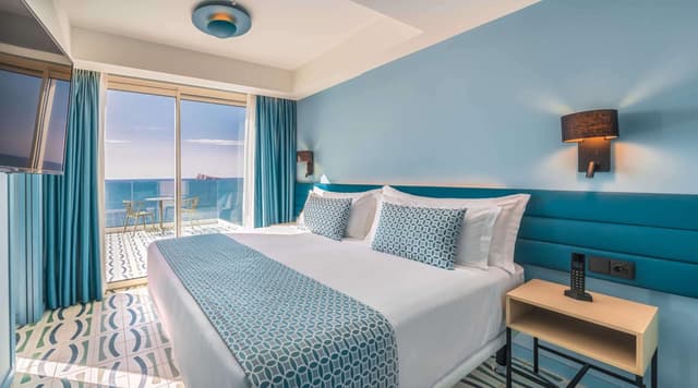 Deluxe Double Room with Sea View · photo 1