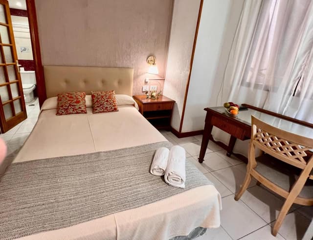 Small Double Room · photo 3