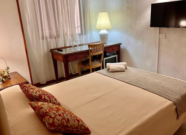 Small Double Room · photo 5