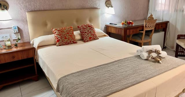 Double Room · photo 3