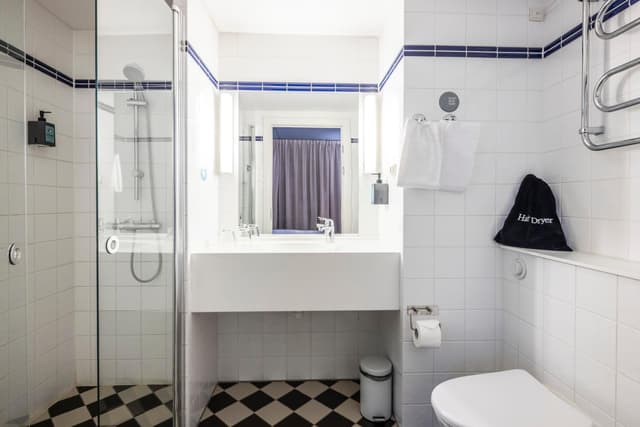 Habitación Estándar con Dos Camas Individuales · foto 3