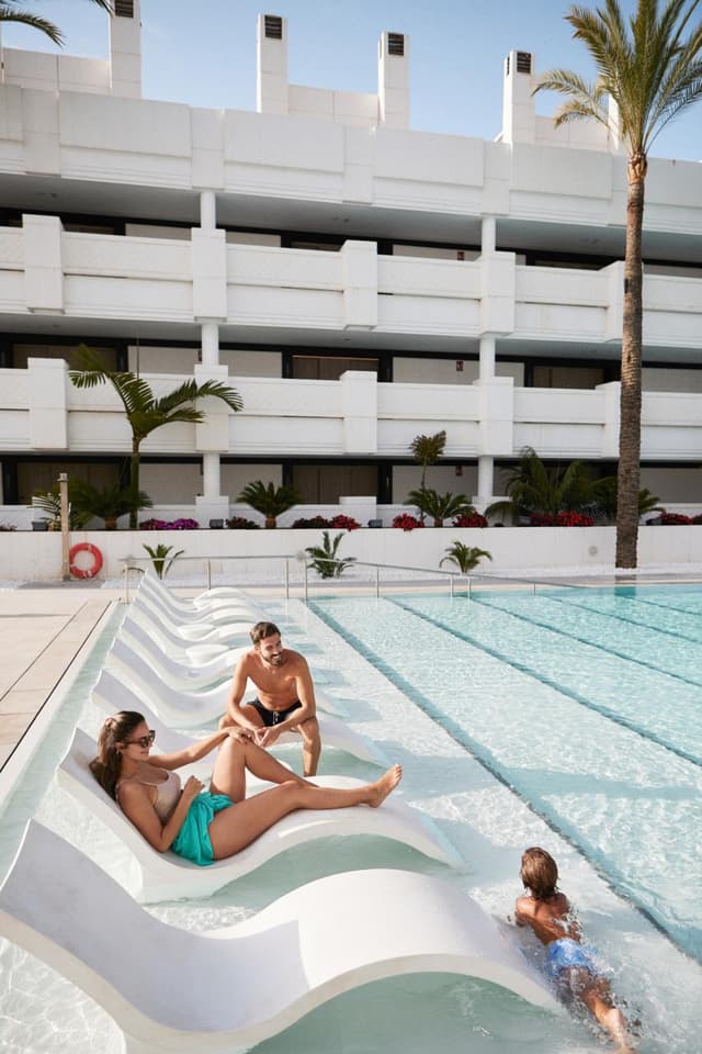 Family Premium Room with Pool View · foto 7