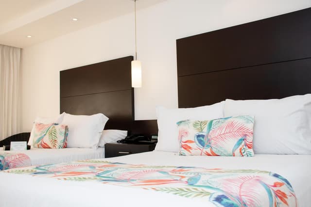 Superior Double Room with Two Double Beds · photo 1
