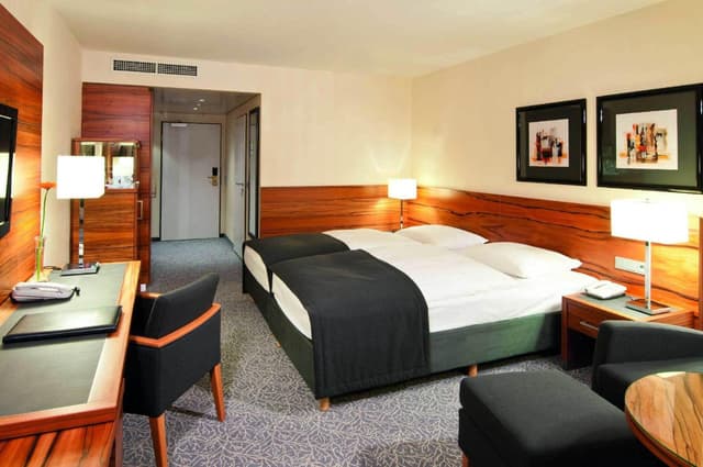 Classic Double or Twin Room · photo 1