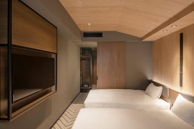 Twin Room - High Floor · photo 1
