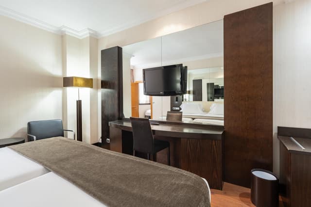 Double or Twin Room · photo 1