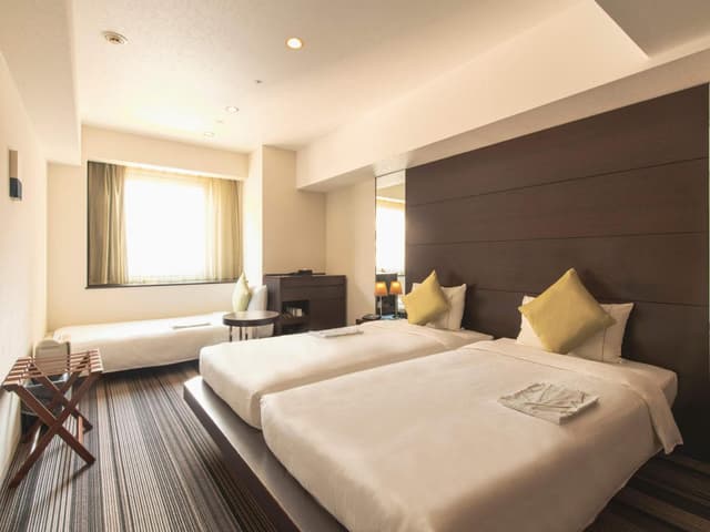 Deluxe Corner Room Triple - Non-Smoking (27㎡) · photo 1