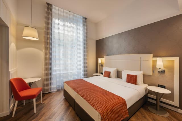 Deluxe Double or Twin Room · photo 5