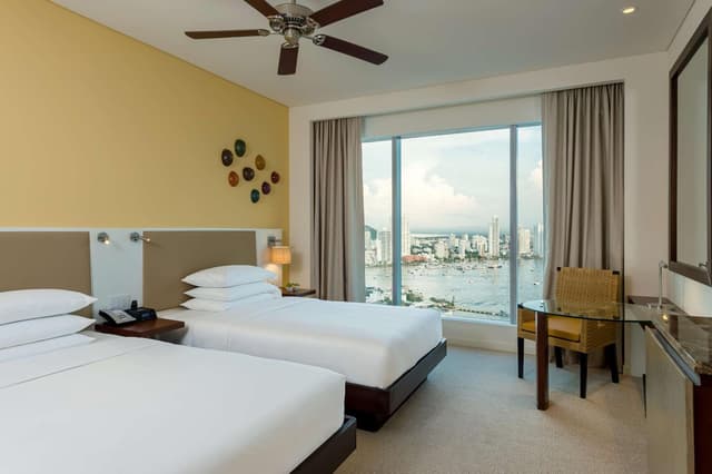 Habitación Doble con Dos Camas Dobles y Vista a la Bahía · foto 1