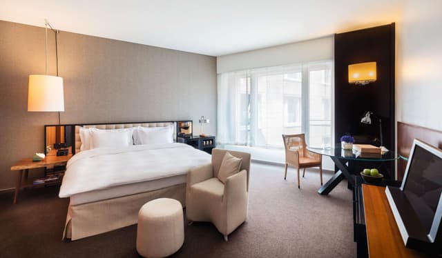 Deluxe King Room · photo 1