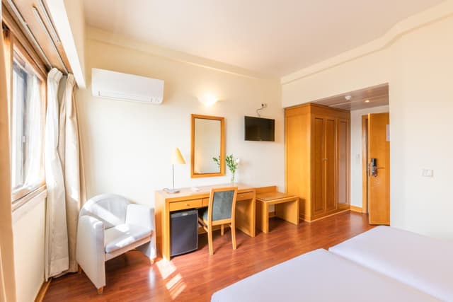 Habitación Doble Estándar o con Dos Camas Individuales. · foto 7