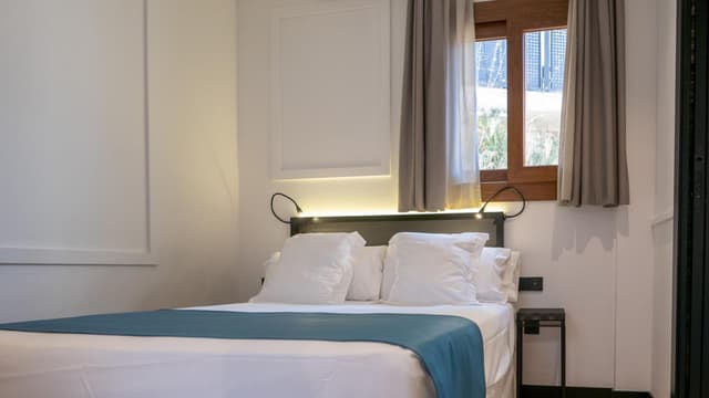 Double Room · photo 1