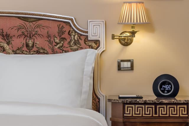 Classic, Guest room, 2 Twin/Single Bed(s), Courtyard view · photo 4